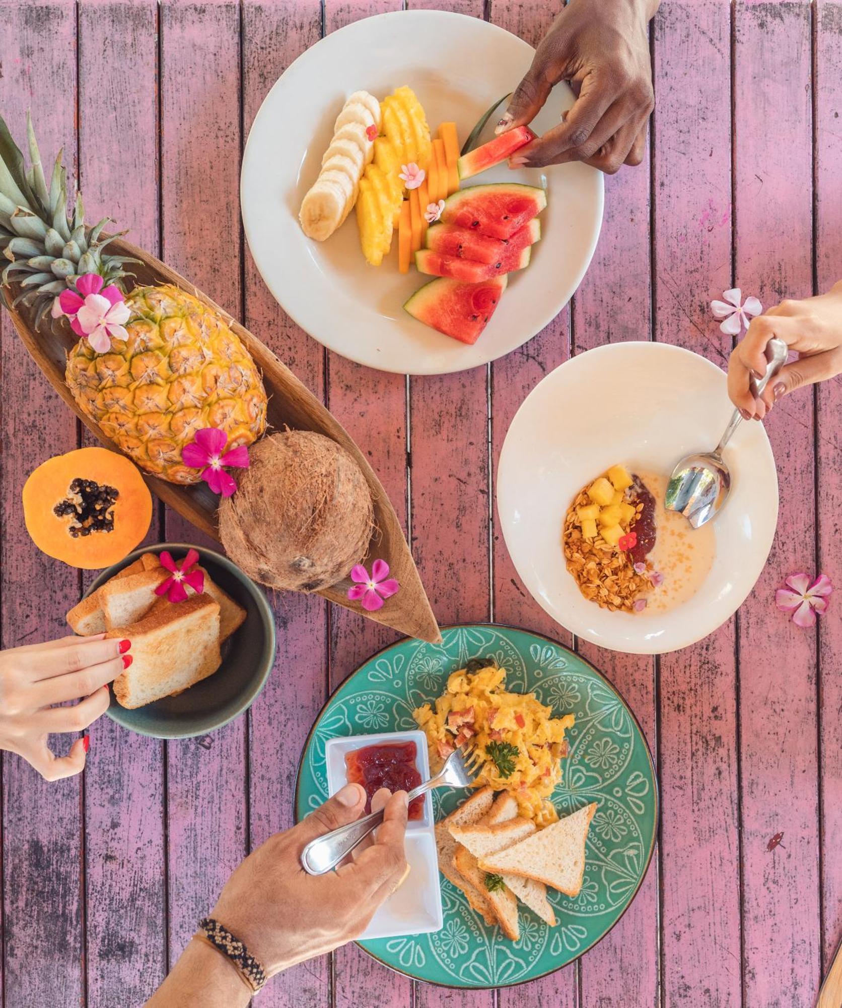 Amalife Beach Club & Hotel Tierra Bomba Esterno foto