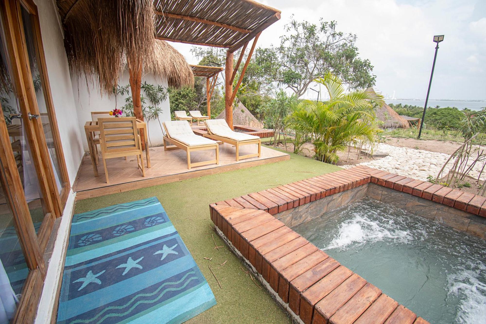 Amalife Beach Club & Hotel Tierra Bomba Esterno foto